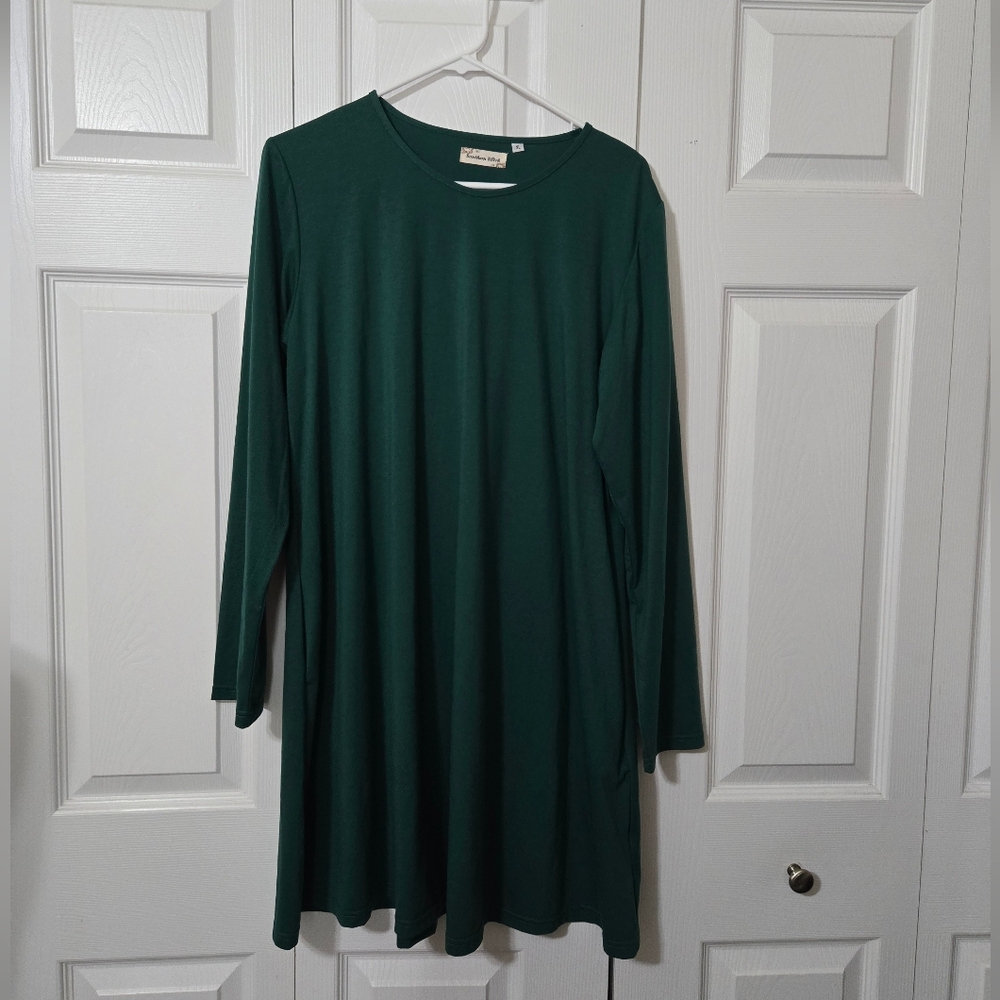 Green Long Sleeved Dress, Sleepshirt, Size XL, Soft Fabric, Like New Condition